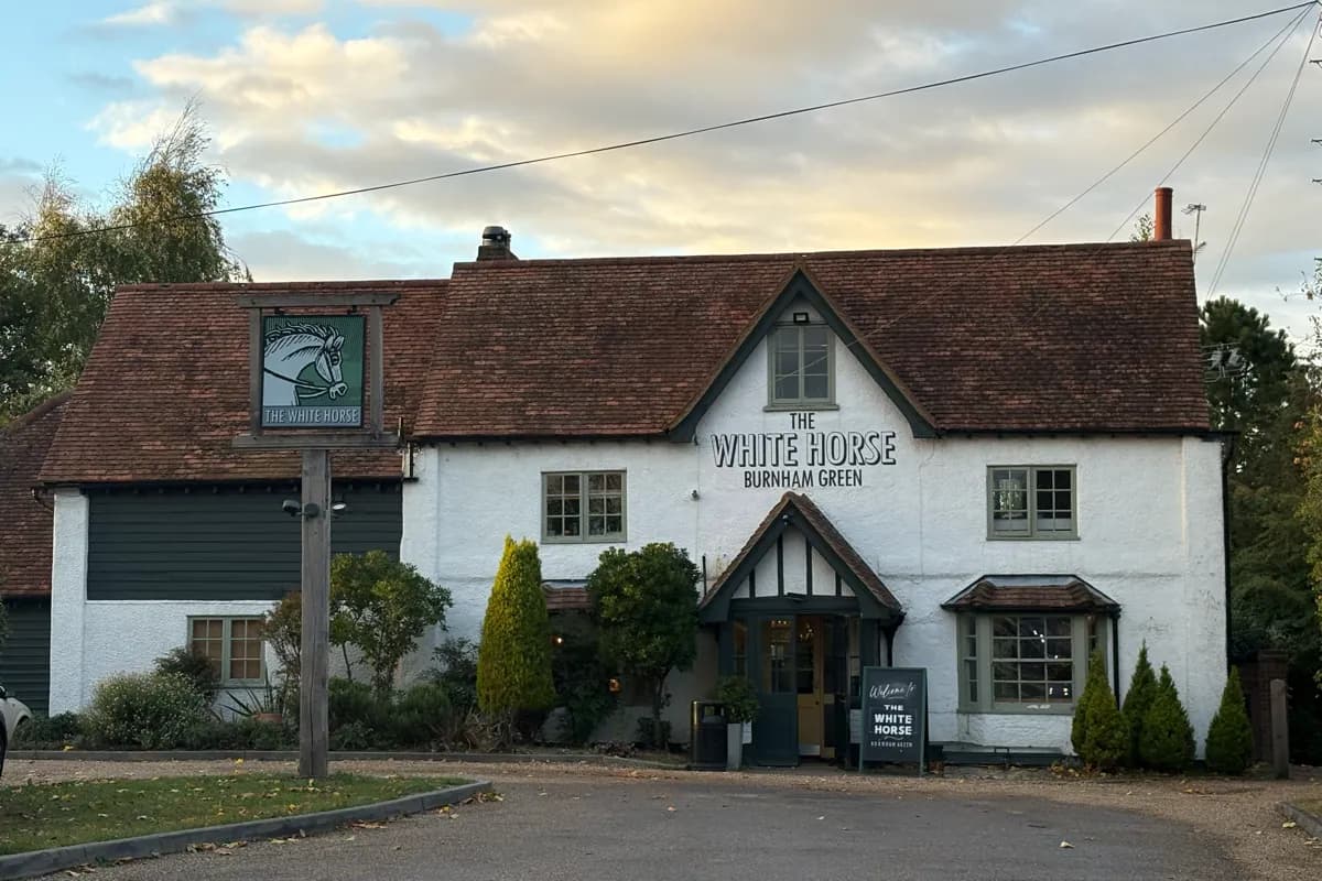 White Horse, Burnham Green, Burnham Green